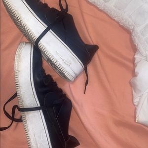 Black Nike Air Force